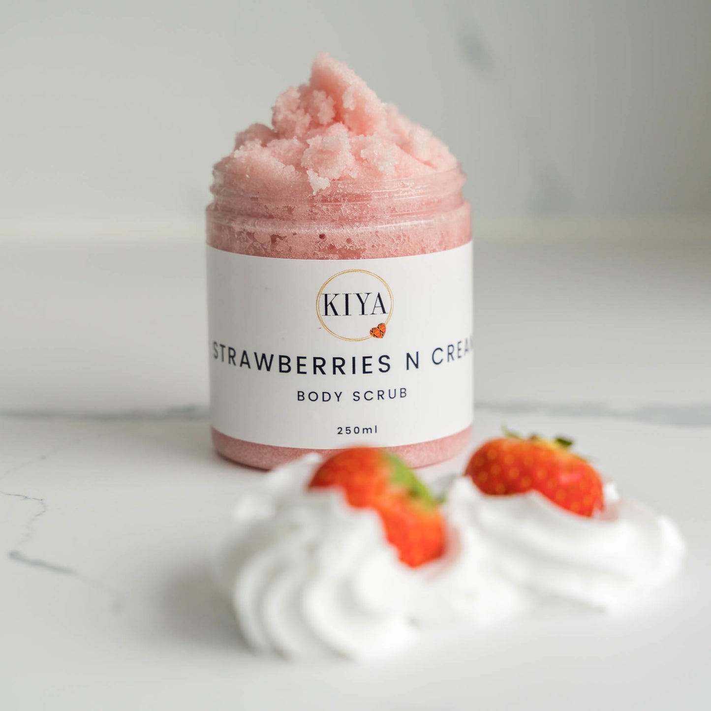 STRAWBERRIES N CREAM BODY SCRUB