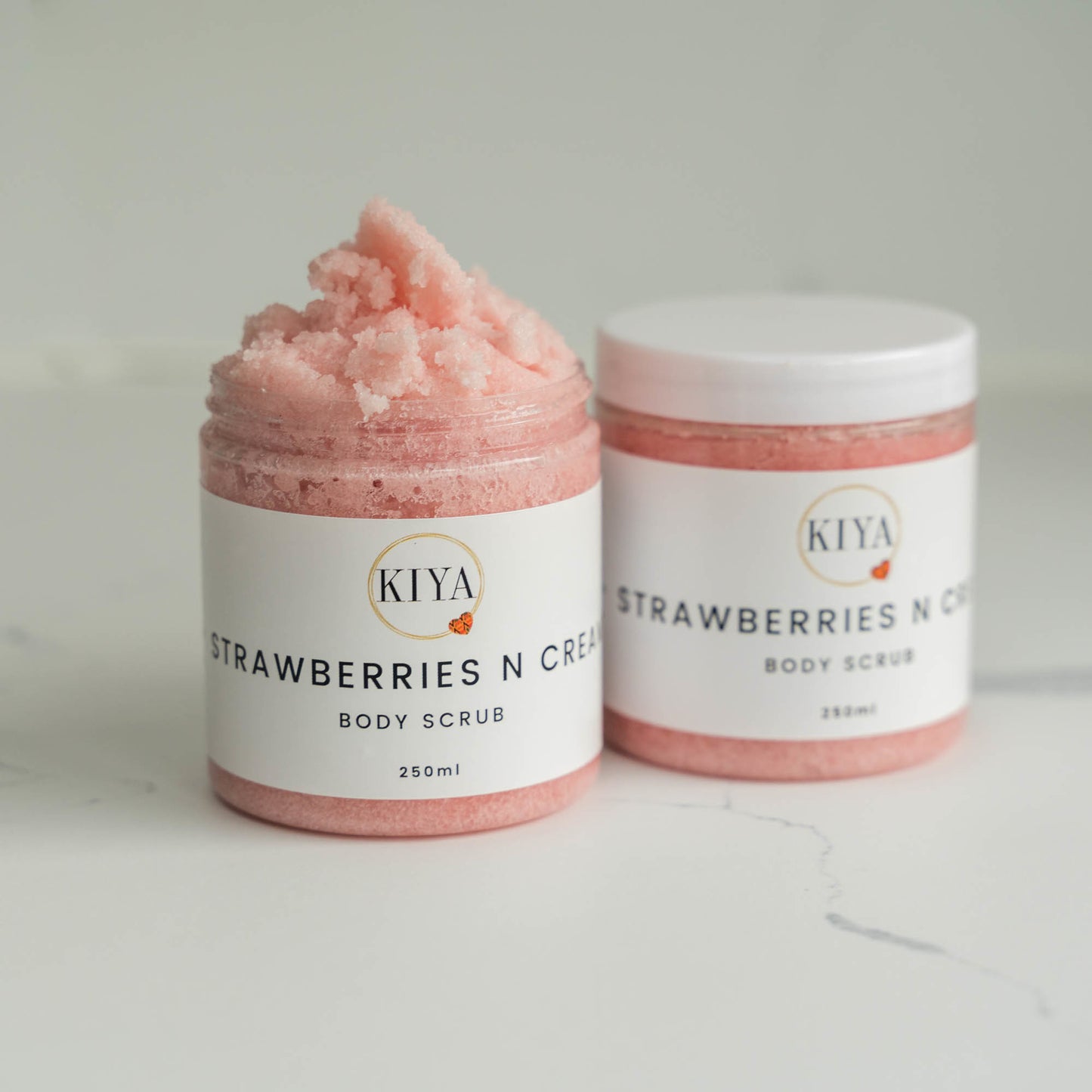 STRAWBERRIES N CREAM BODY SCRUB