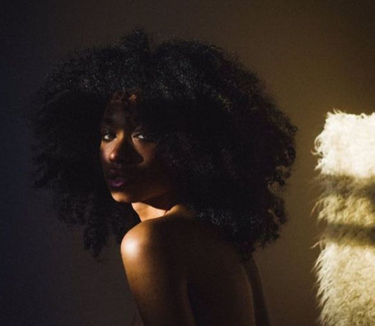 Why You Need Castor Oil for Stronger Hair and Smoother Skin
